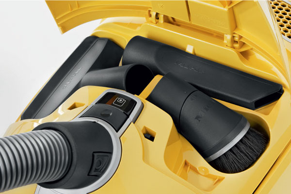 Miele S 8390 Calima Three integrated accessories