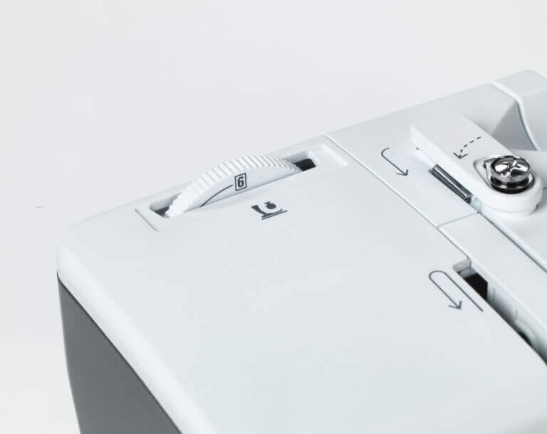 Bernette B38 Sewing Machine - Image 3