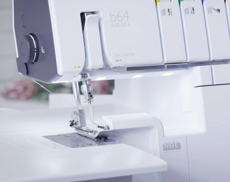Bernette 64 Airlock Serger - Image 4